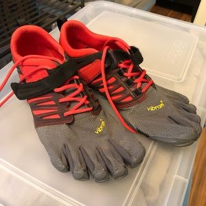 Vibram FiveFinger shoes